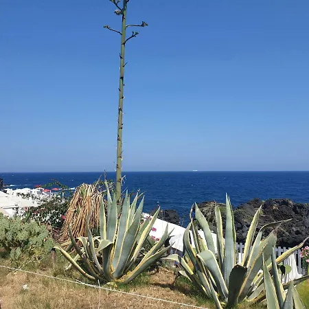 La Casa Al Mare Apartment *