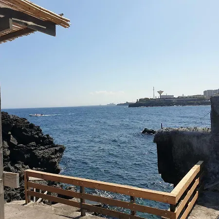 La Casa Al Mare Apartment *